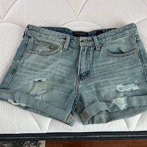 Lucky brand boyfriend jean shorts